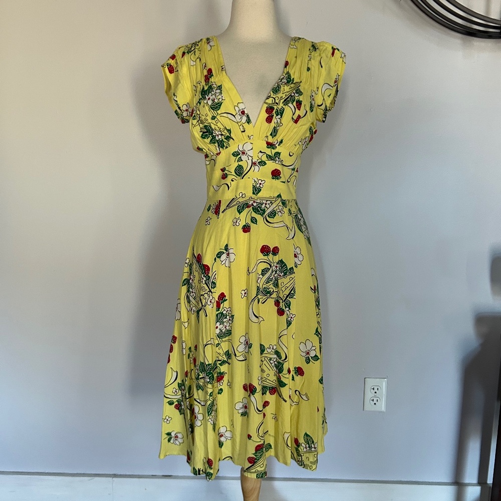 Trashy Diva Berry Chantilly 40s Dress